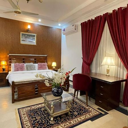 Shelton Mellton Lodges Rawalpindi Esterno foto