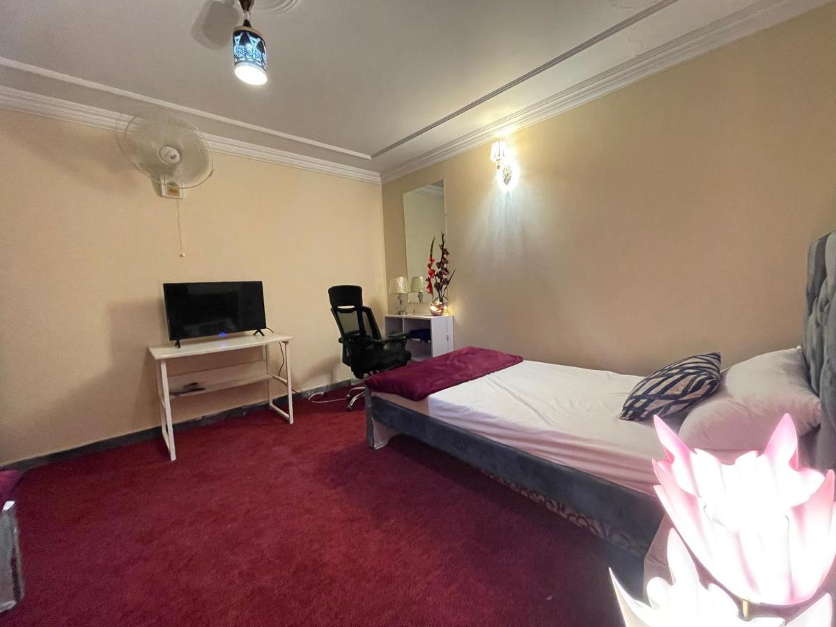 Shelton Mellton Lodges Rawalpindi Esterno foto