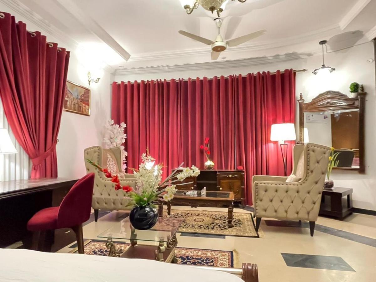 Shelton Mellton Lodges Rawalpindi Esterno foto