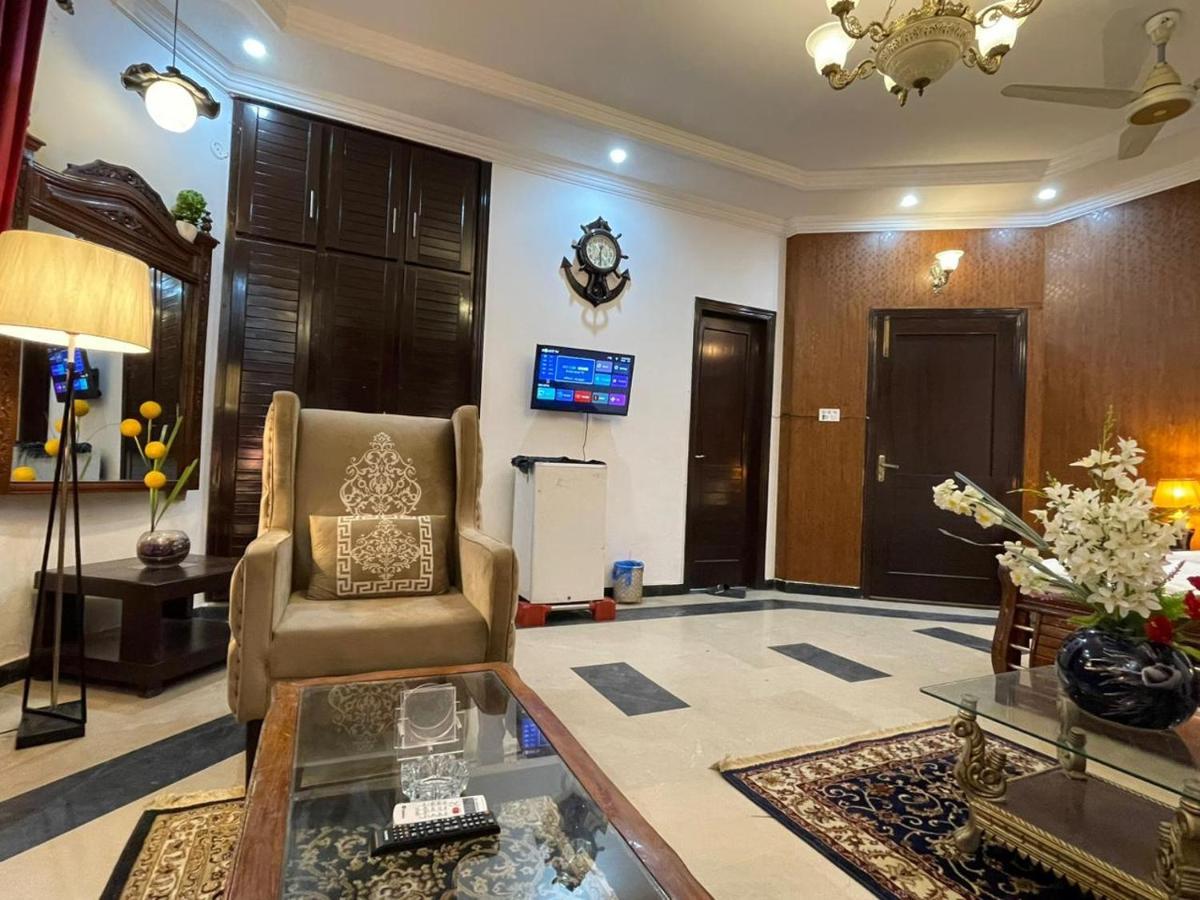 Shelton Mellton Lodges Rawalpindi Esterno foto