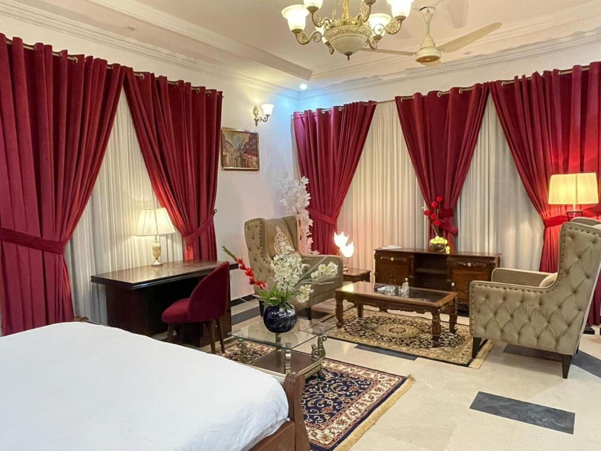 Shelton Mellton Lodges Rawalpindi Esterno foto